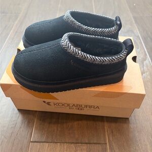 Koolaburra Ugg Kids toddler Black Shoes
